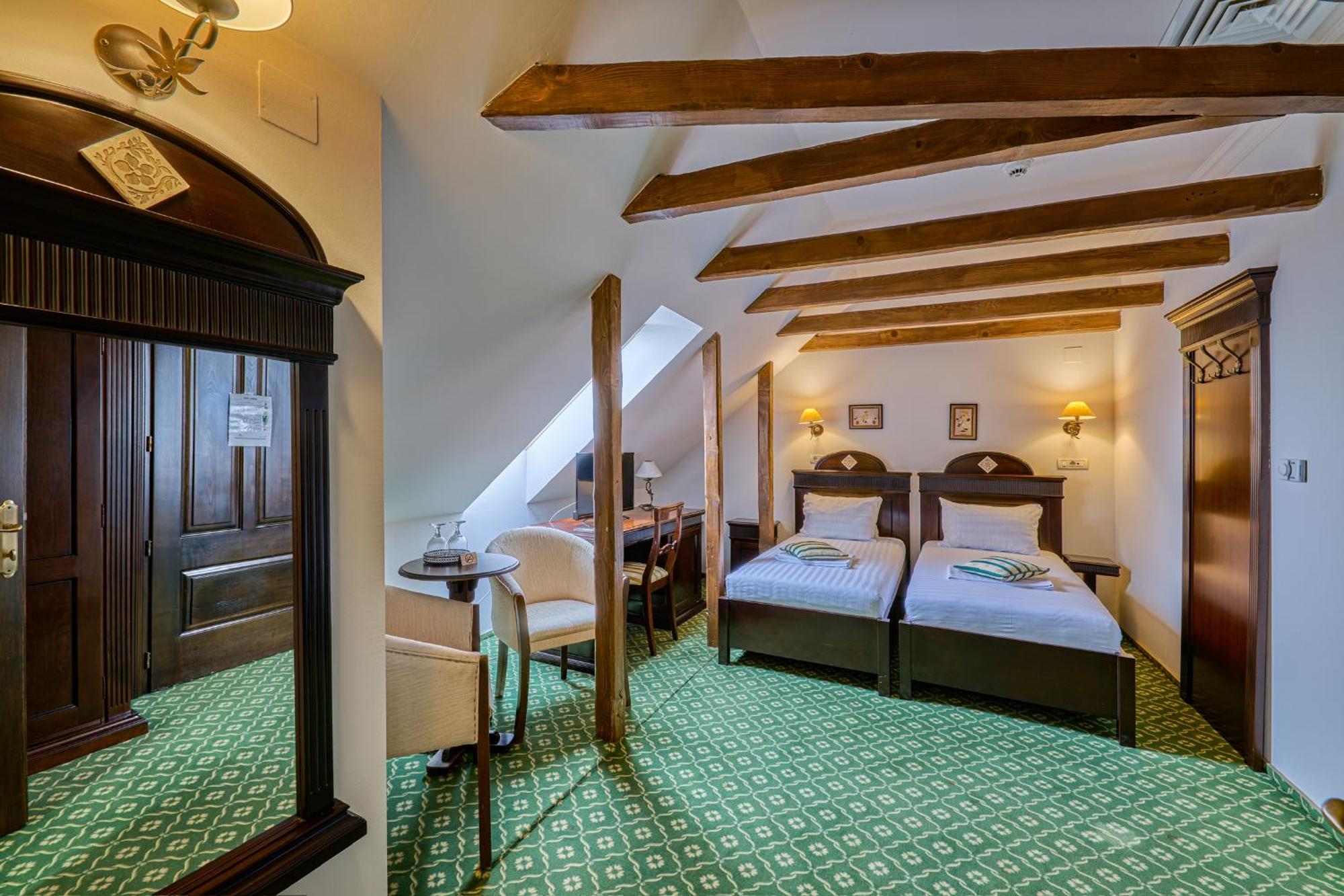 Hotel Classico Тимишоара Екстериор снимка