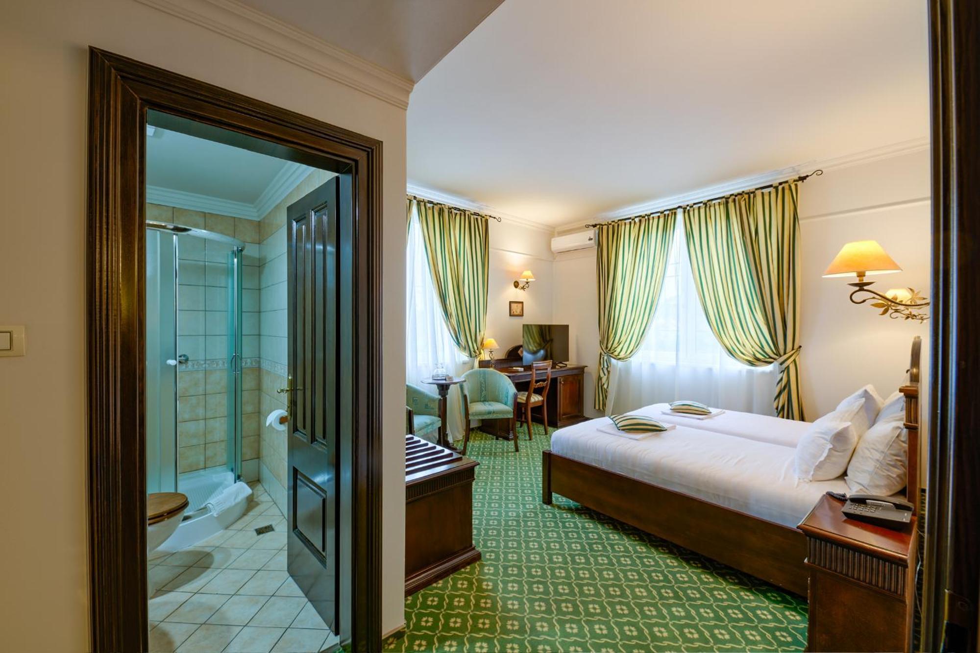 Hotel Classico Тимишоара Екстериор снимка