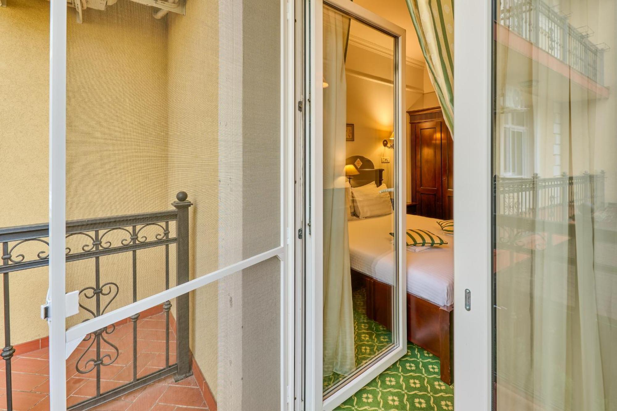 Hotel Classico Тимишоара Екстериор снимка
