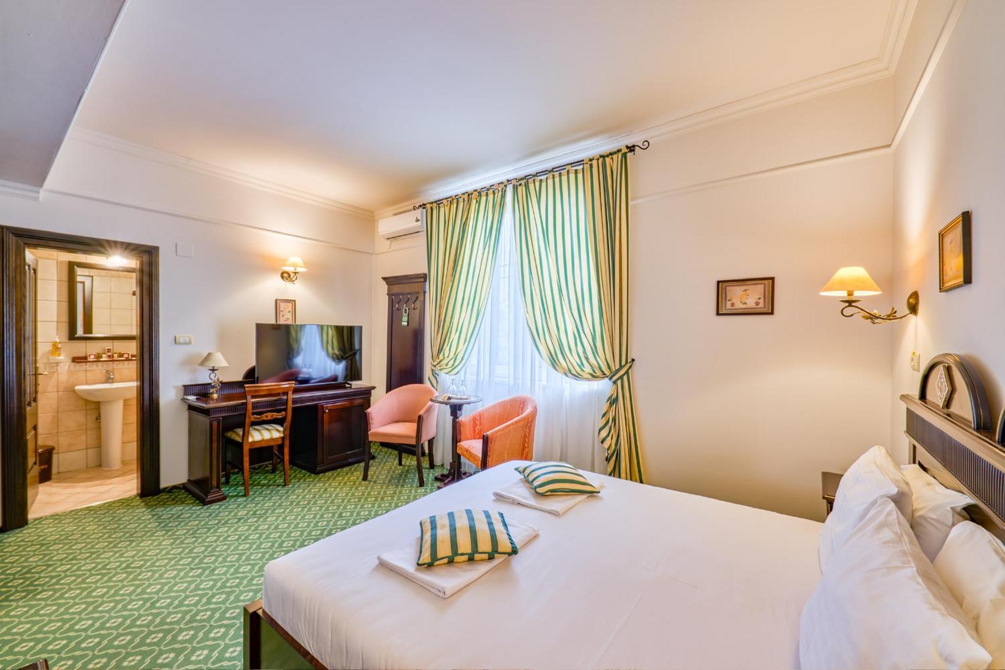 Hotel Classico Тимишоара Екстериор снимка