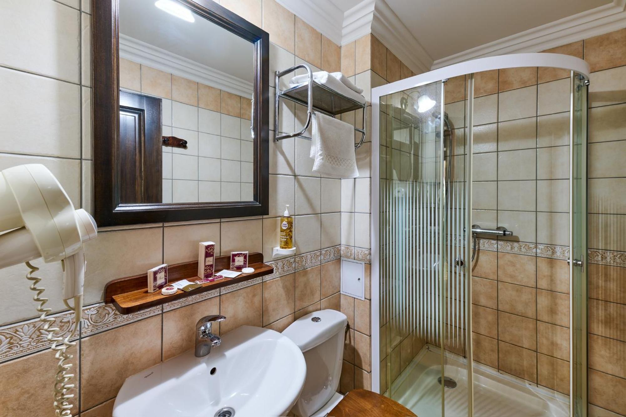 Hotel Classico Тимишоара Екстериор снимка