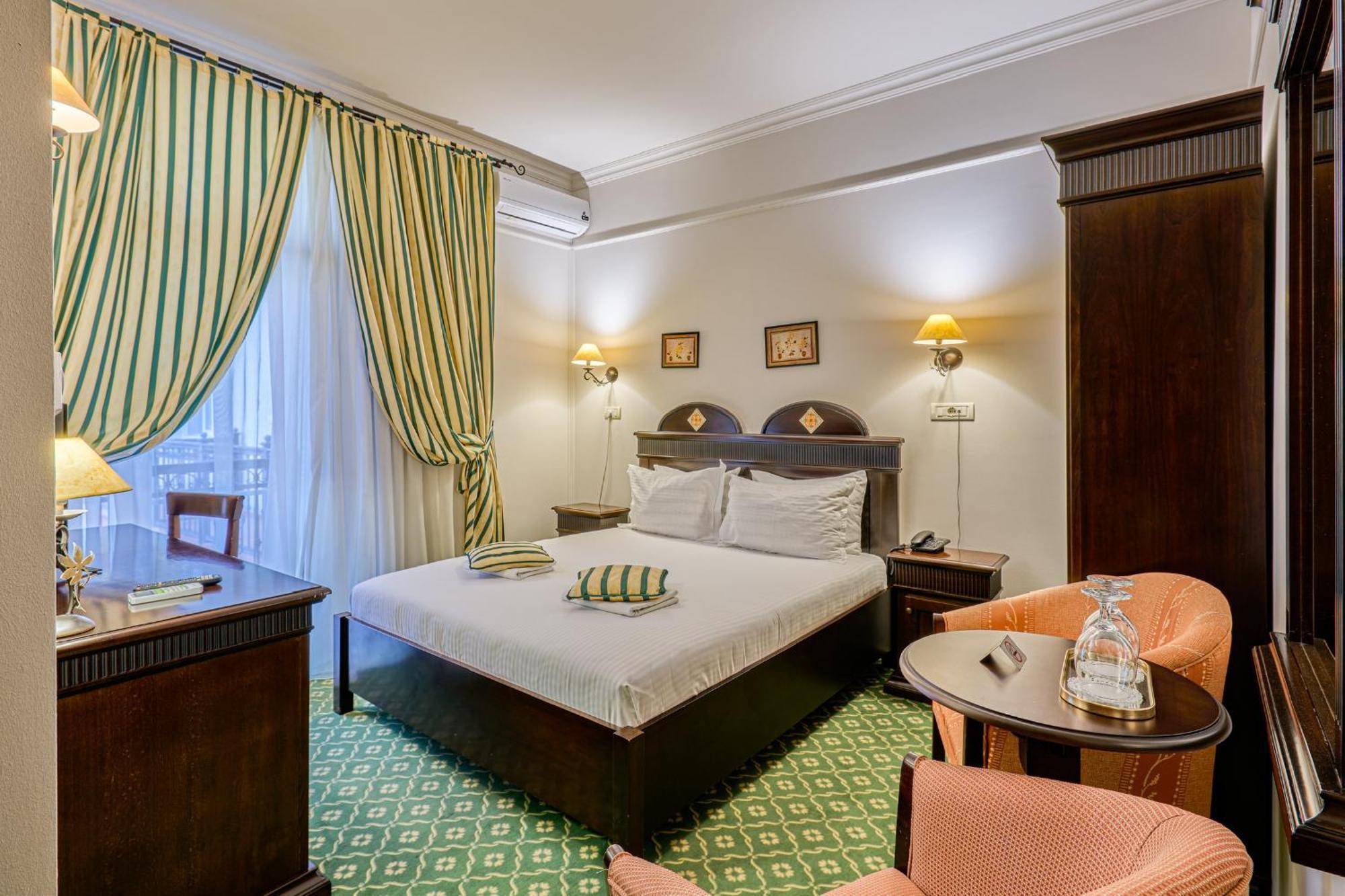 Hotel Classico Тимишоара Екстериор снимка